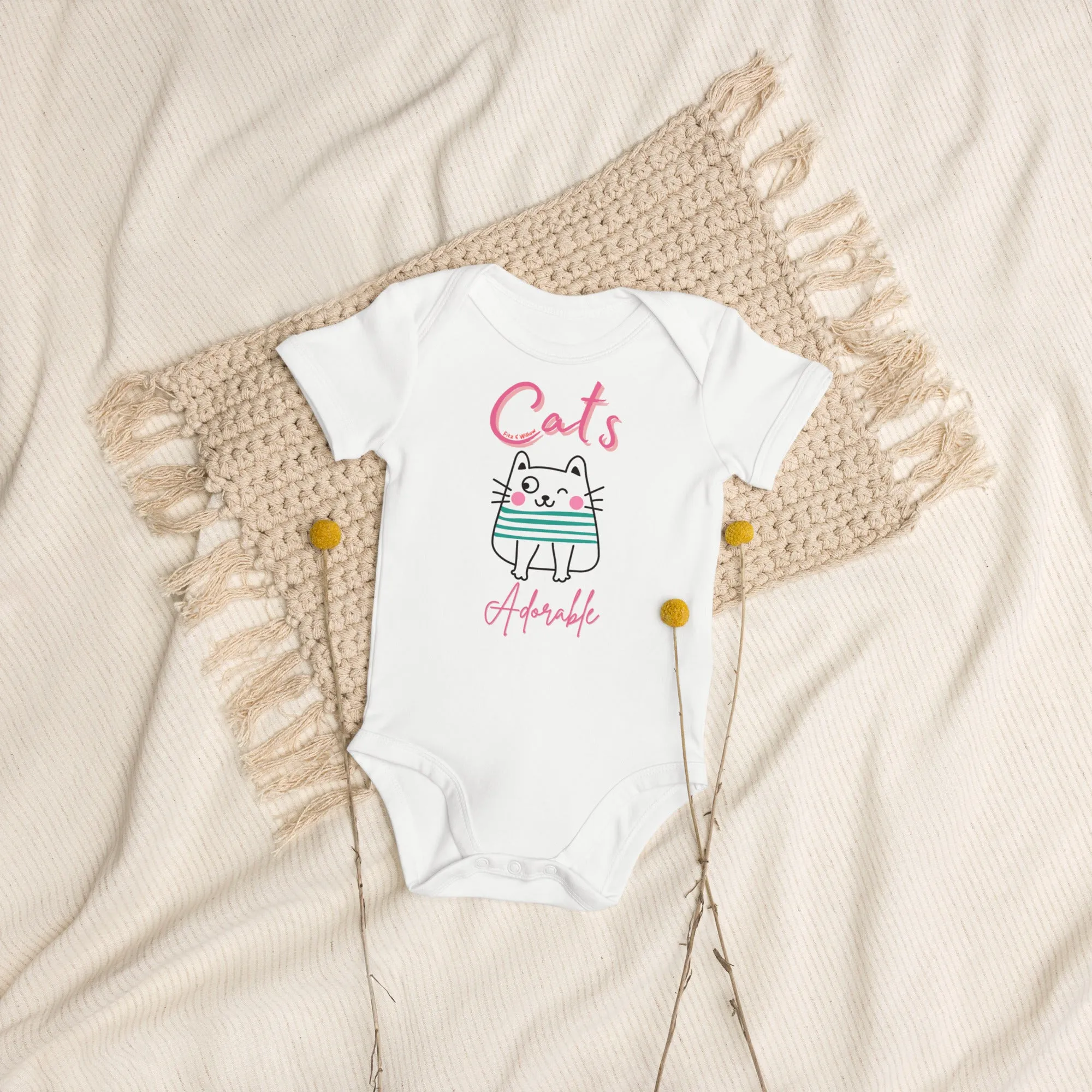 Adorable Cats, Organic cotton, shortsleeved, newborn bodysuit with cute cat design