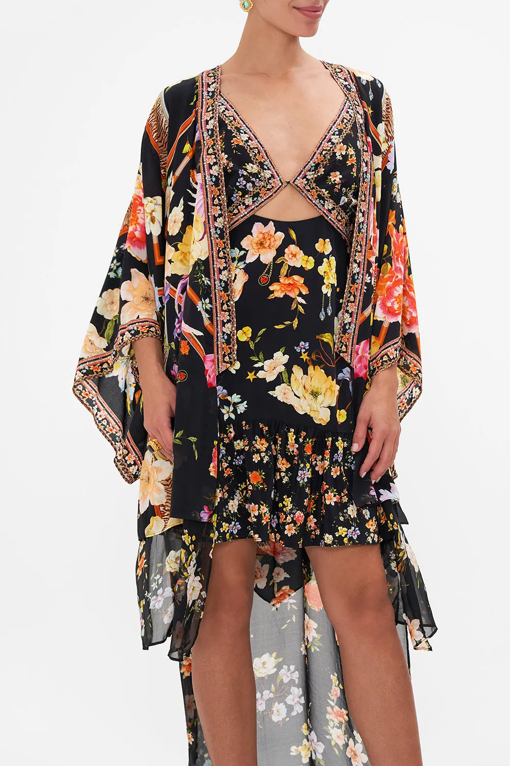 KIMONO WITH LONG UNDERLAYER SECRET HISTORY