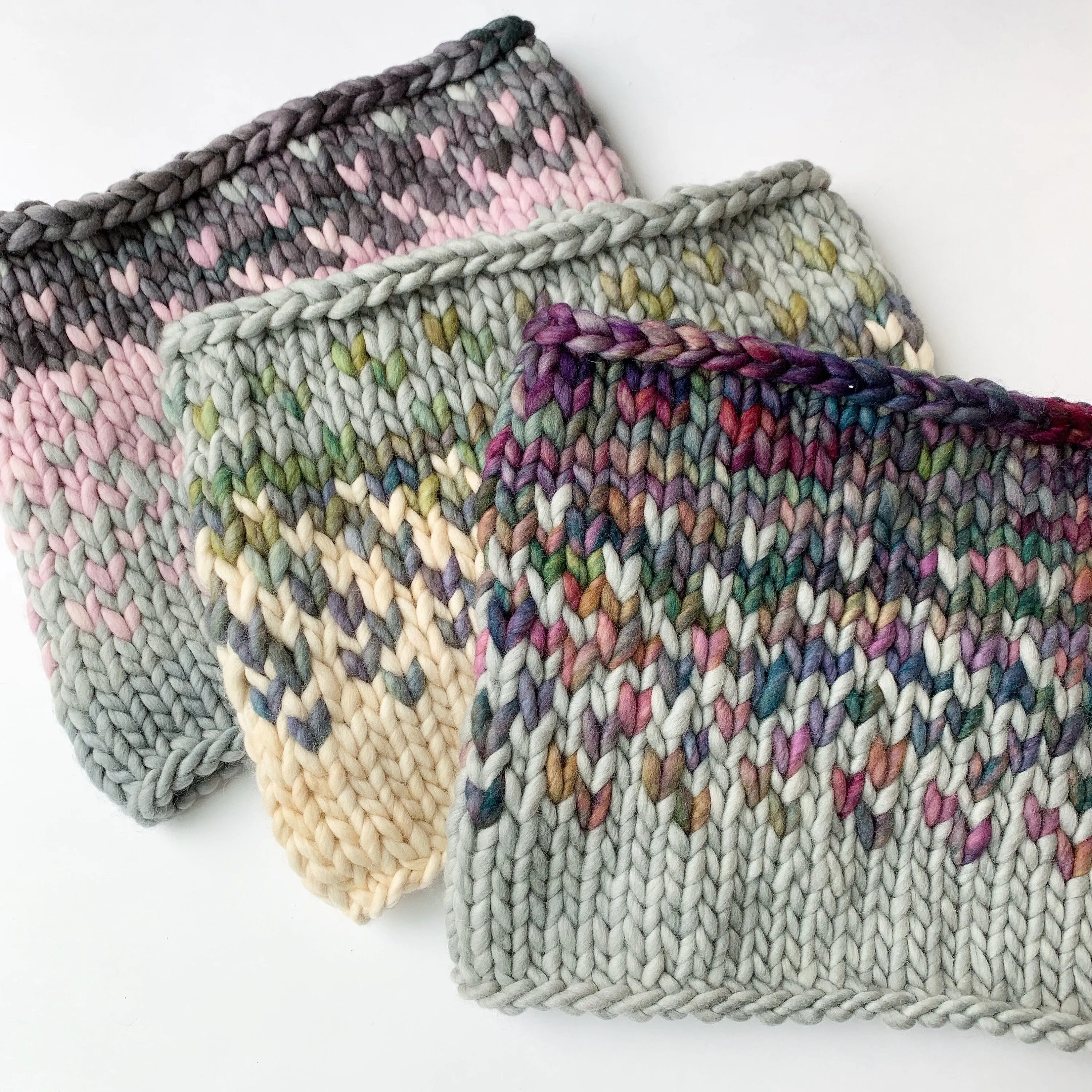 KNITTING PATTERN: Sunrise Cowl, Easy Fair Isle Cowl Knitting Pattern for Super Bulky Yarn