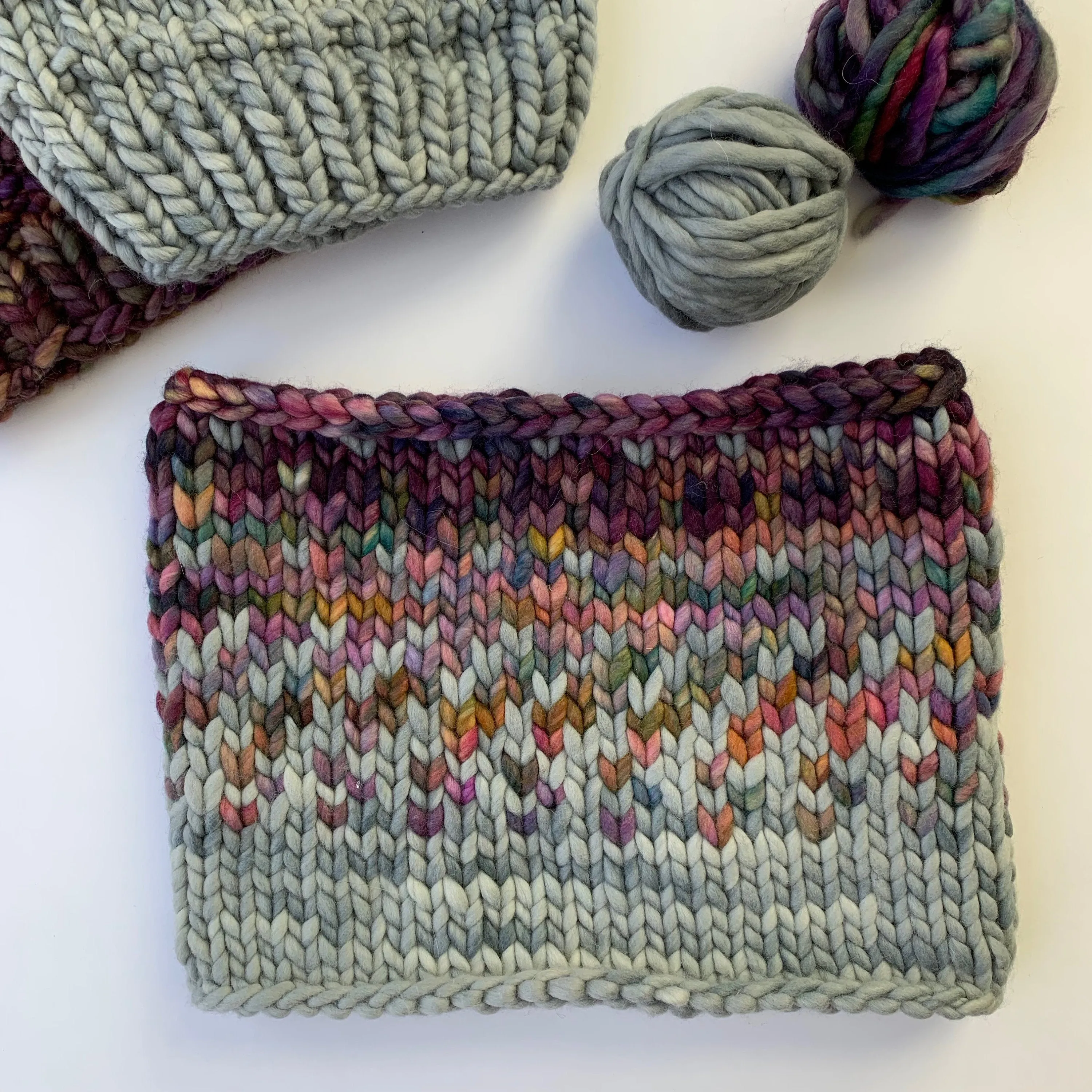 KNITTING PATTERN: Sunrise Cowl, Easy Fair Isle Cowl Knitting Pattern for Super Bulky Yarn