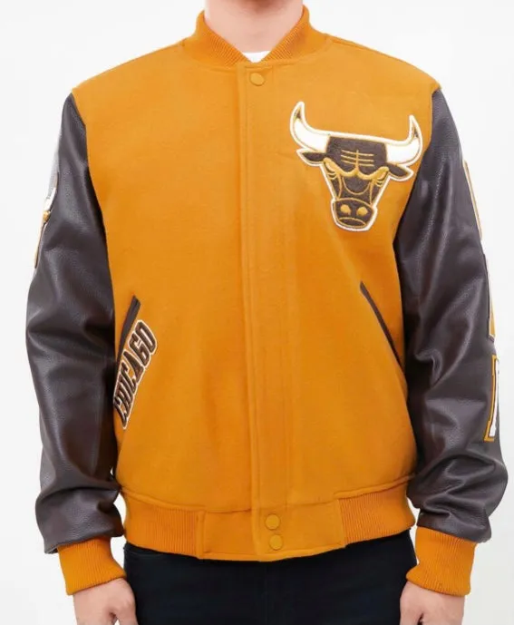 Pro Standard Chicago Bulls Varsity Jacket - Tan